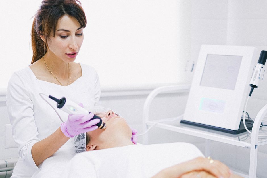 cold plasma skin tightening facial treatment